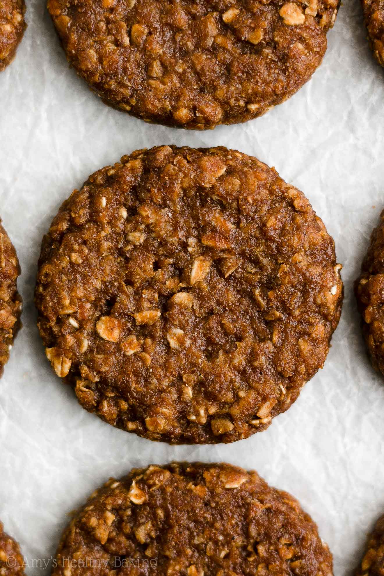 Healthy Gingerbread Oatmeal Breakfast Cookies